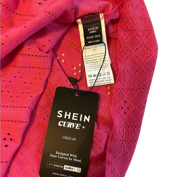 SHEIN Curve Plus Women’s Pink Square Neck Top Flowers on Neckline Size 24-26 NWT - Picture 6 of 10